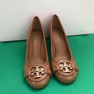 Tory Burch Aaden pumps 5.5